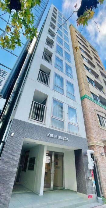 Kirin 梅田1101 商圈内 便利 宽敞 旅行 家庭 地铁站步行五分钟 * Osaka
